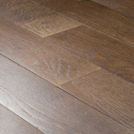 Parquet massif chêne verni GRIS